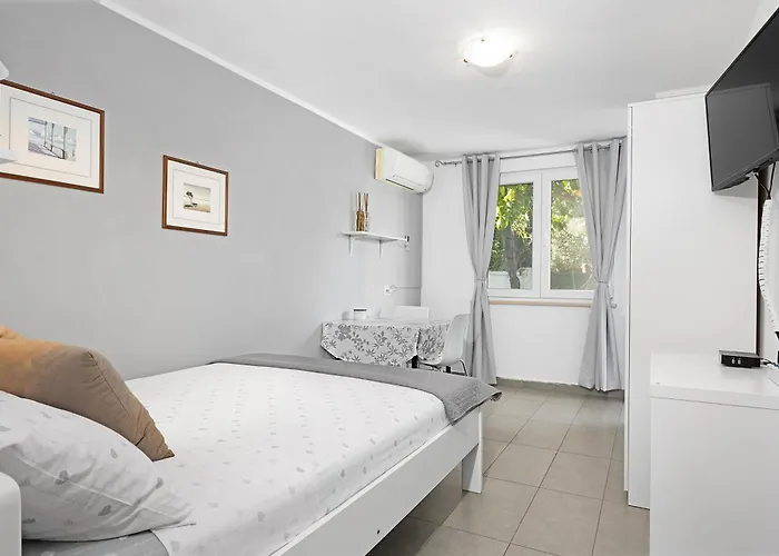 Διαμέρισμα Valkane Private Garden *