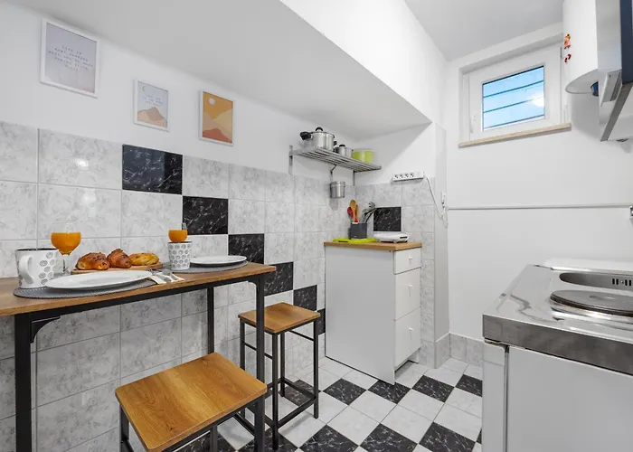 Valkane Private Garden Пула